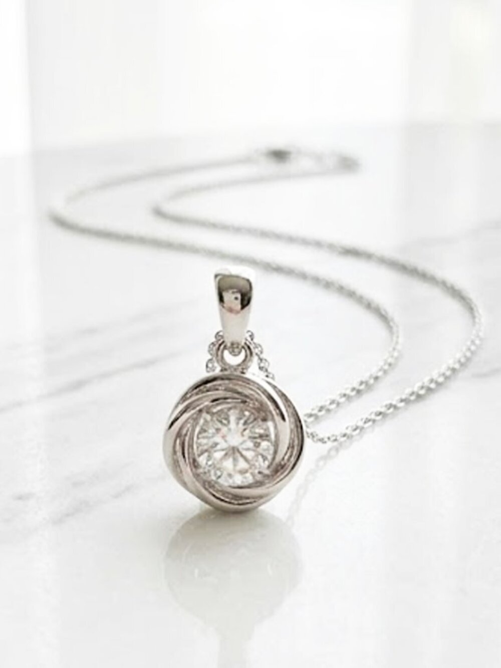 Classy Round Necklace - Ladies Elegant Dainty Necklace